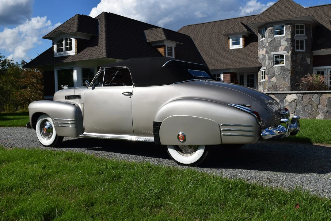1941 Cadillac Series 62 1st Gen - Image 4 of 31