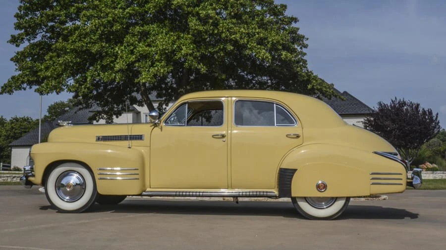 1941 Cadillac Series 62 1st Gen - Image 2 of 12