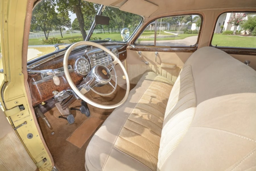 1941 Cadillac Series 62 1st Gen - Image 4 of 12