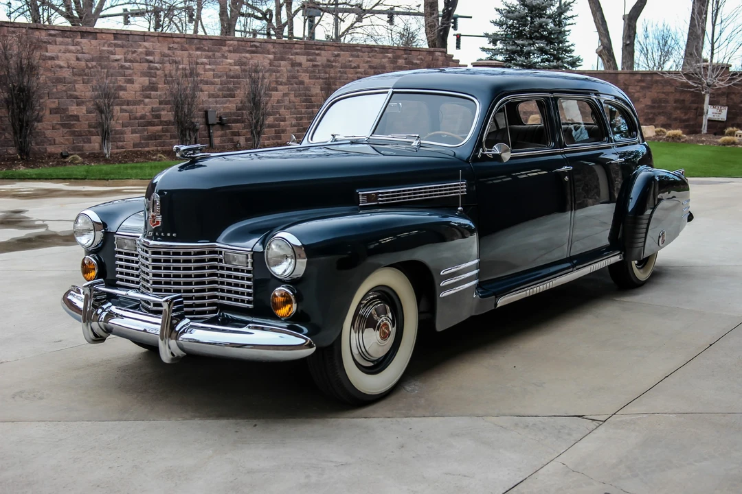 1941 Cadillac Series 70 & 75 - Image 3 of 31