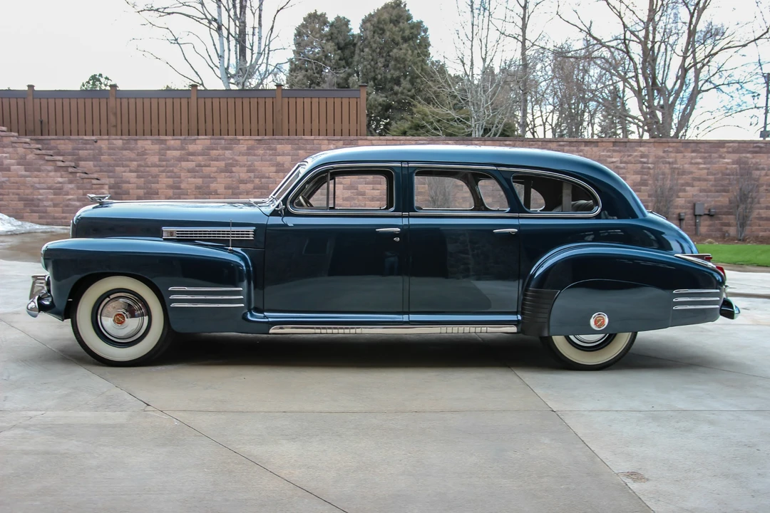 1941 Cadillac Series 70 & 75 - Image 5 of 31
