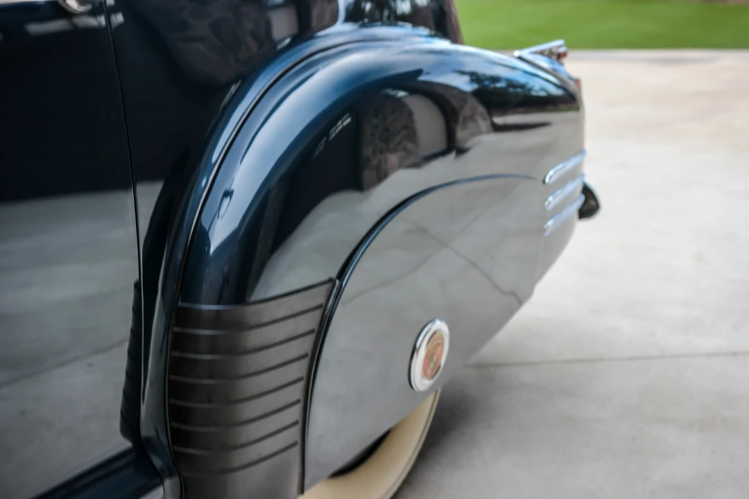 1941 Cadillac Series 70 & 75 - Image 25 of 31