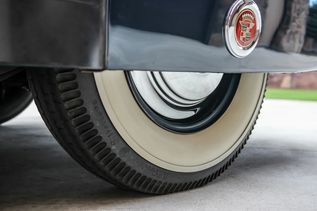 1941 Cadillac Series 70 & 75 - Image 26 of 31