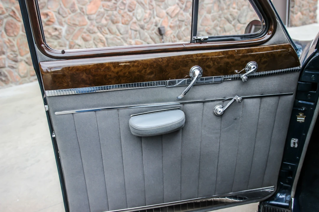 1941 Cadillac Series 70 & 75 - Image 29 of 31