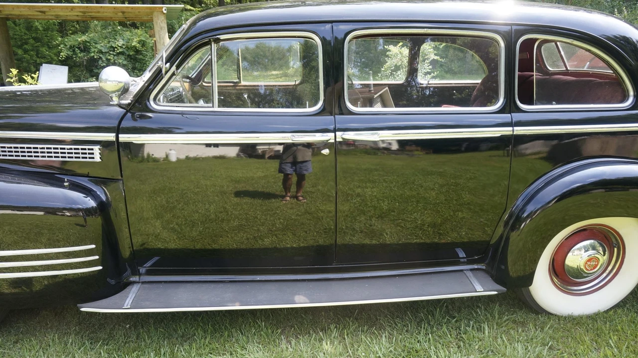 1941 Cadillac Series 70 & 75 - Image 20 of 31