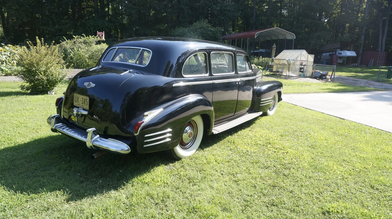 1941 Cadillac Series 70 & 75 - Image 15 of 31