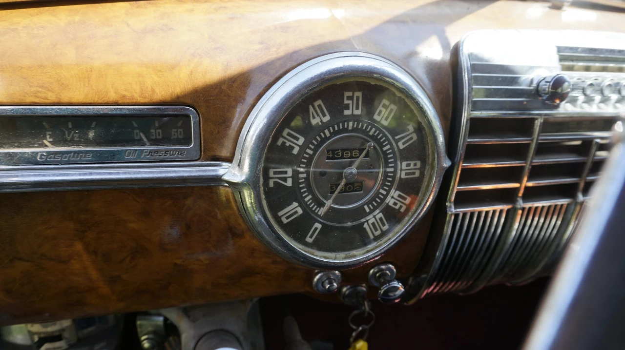 1941 Cadillac Series 70 & 75 - Image 30 of 31