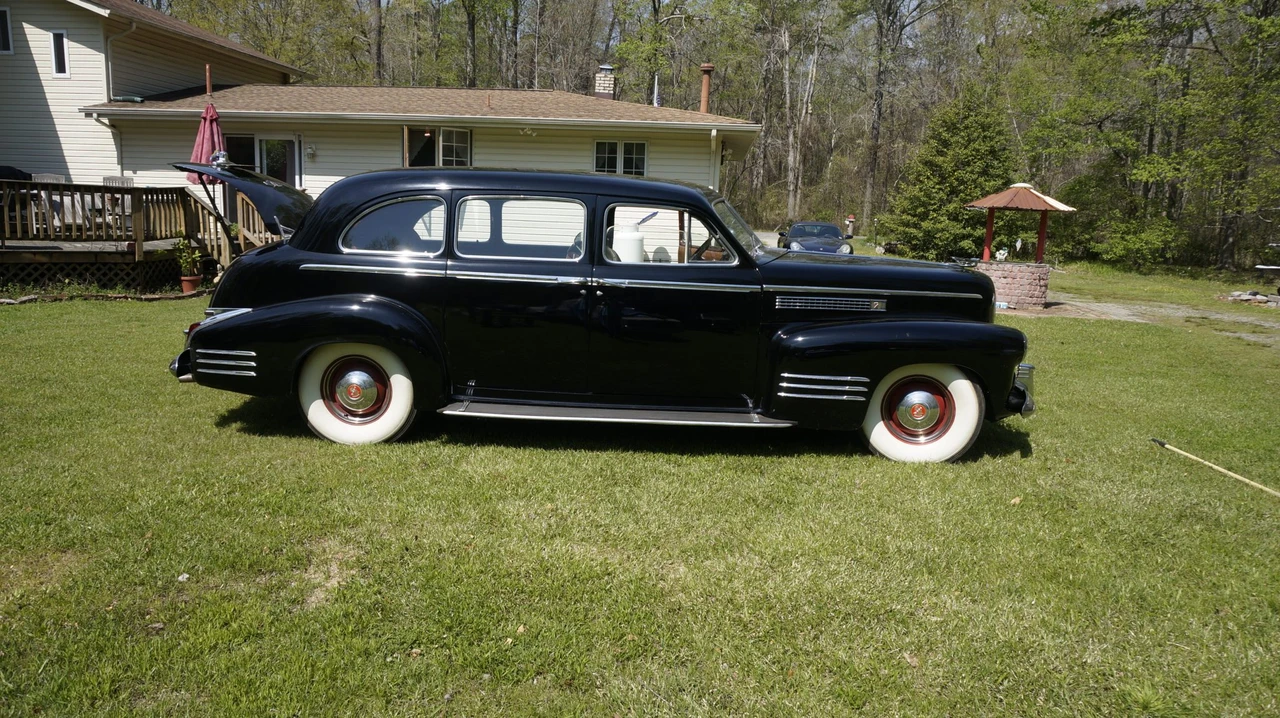 1941 Cadillac Series 70 & 75 - Image 11 of 31