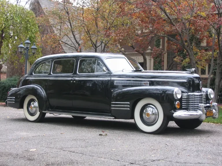 1941 Cadillac Series 70 & 75 - Image 2 of 2