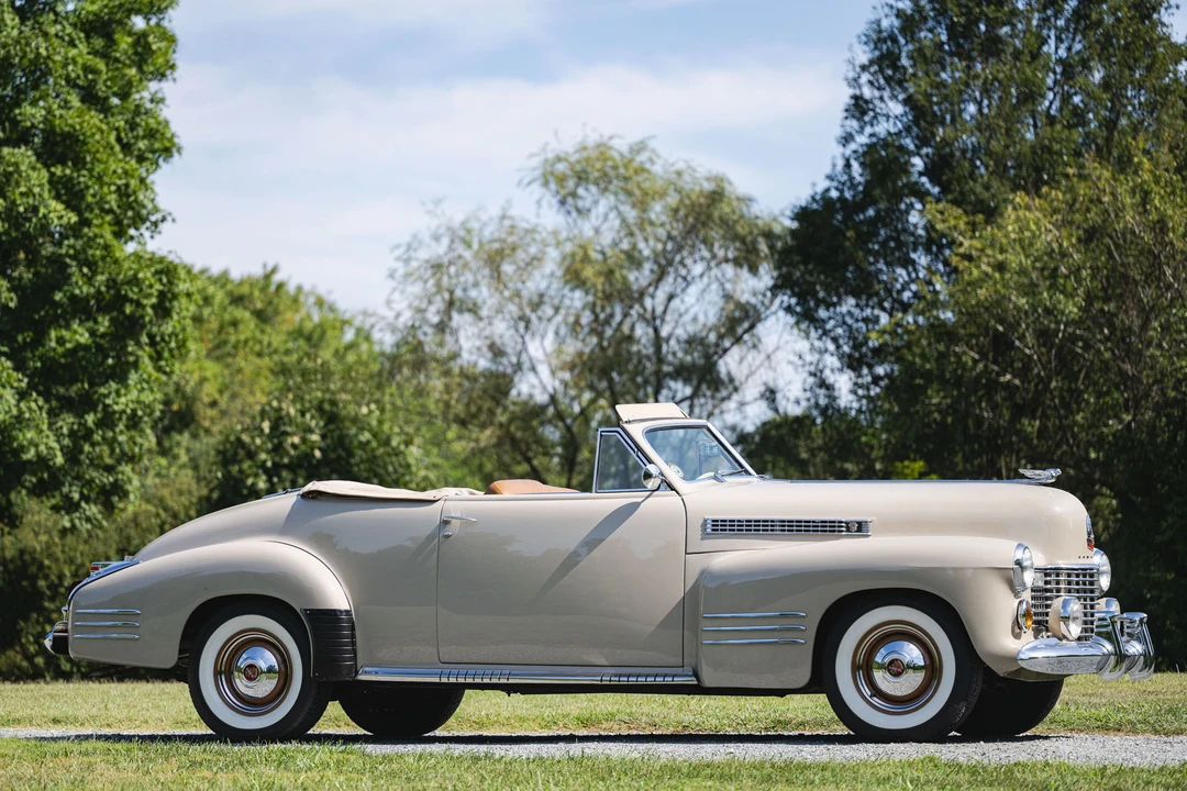 1941 Cadillac Series 62 1st Gen - Image 11 of 31