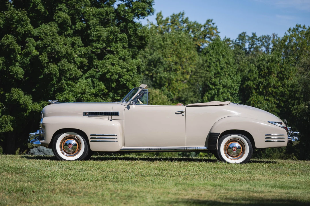 1941 Cadillac Series 62 1st Gen - Image 12 of 31