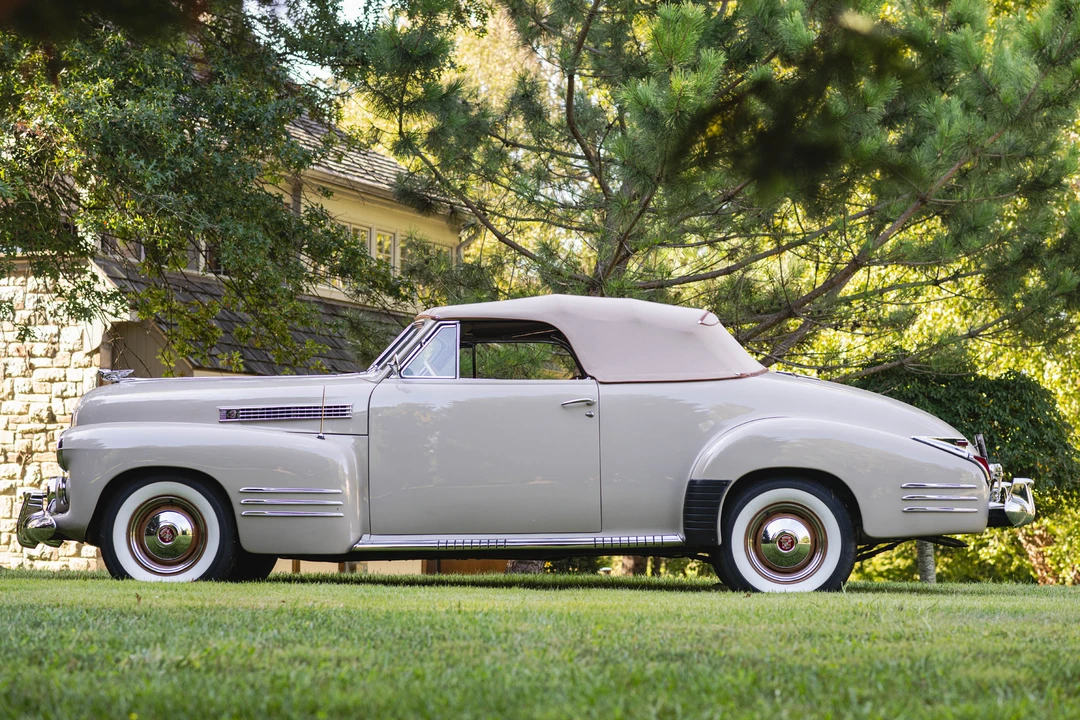 1941 Cadillac Series 62 1st Gen - Image 14 of 31