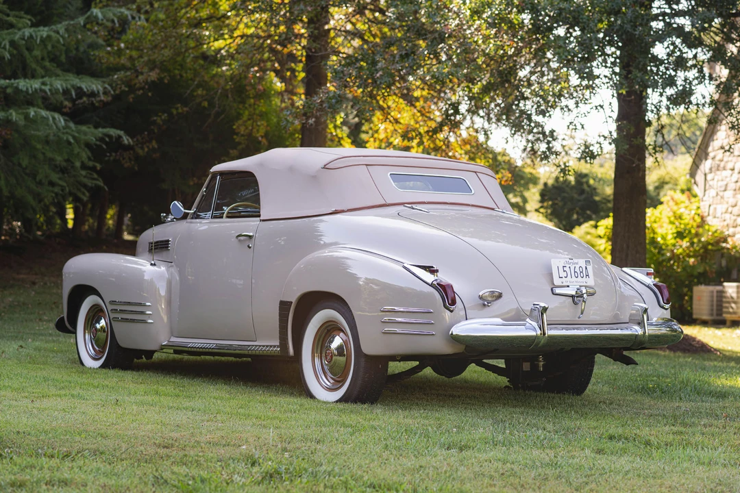 1941 Cadillac Series 62 1st Gen - Image 15 of 31
