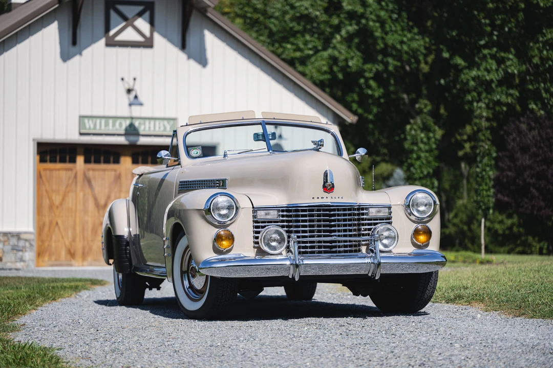 1941 Cadillac Series 62 1st Gen - Image 2 of 31