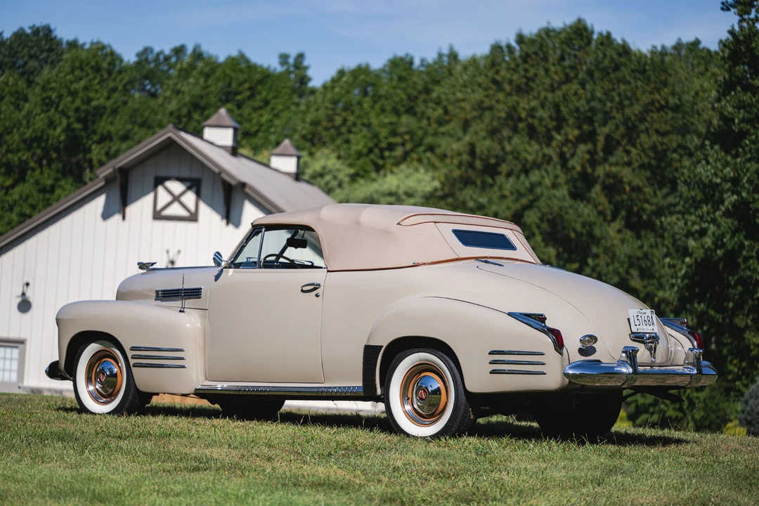 1941 Cadillac Series 62 1st Gen - Image 24 of 31