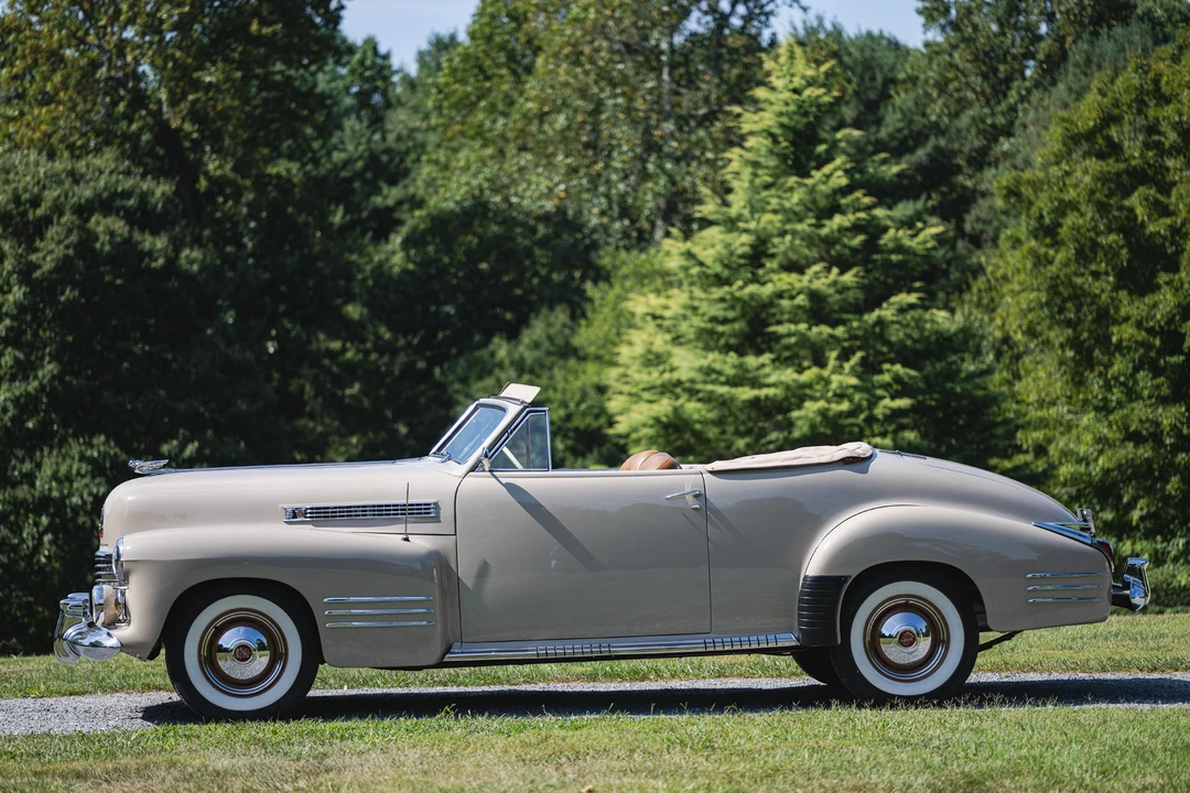1941 Cadillac Series 62 1st Gen - Image 9 of 31