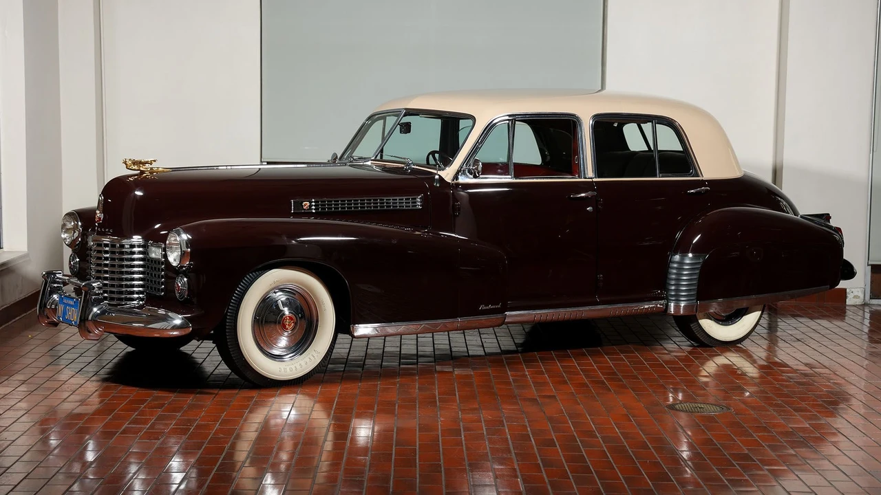 1941 Cadillac Sixty Special - Image 5 of 31
