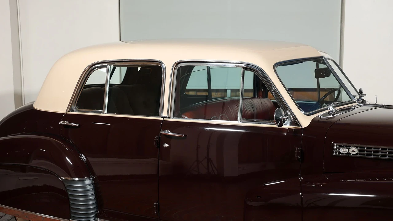 1941 Cadillac Sixty Special - Image 15 of 31