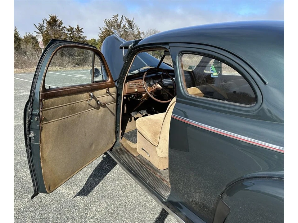 1941 Chevrolet Special & Deluxe & Fleetline - Image 29 of 31