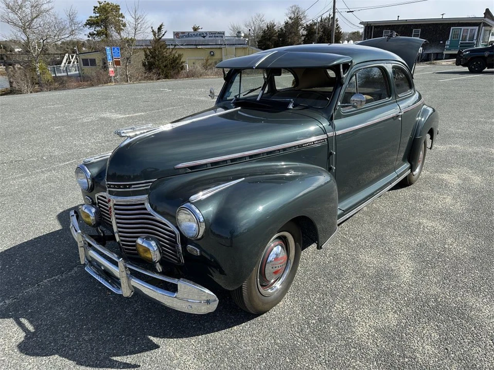 1941 Chevrolet Special & Deluxe & Fleetline - Image 2 of 31