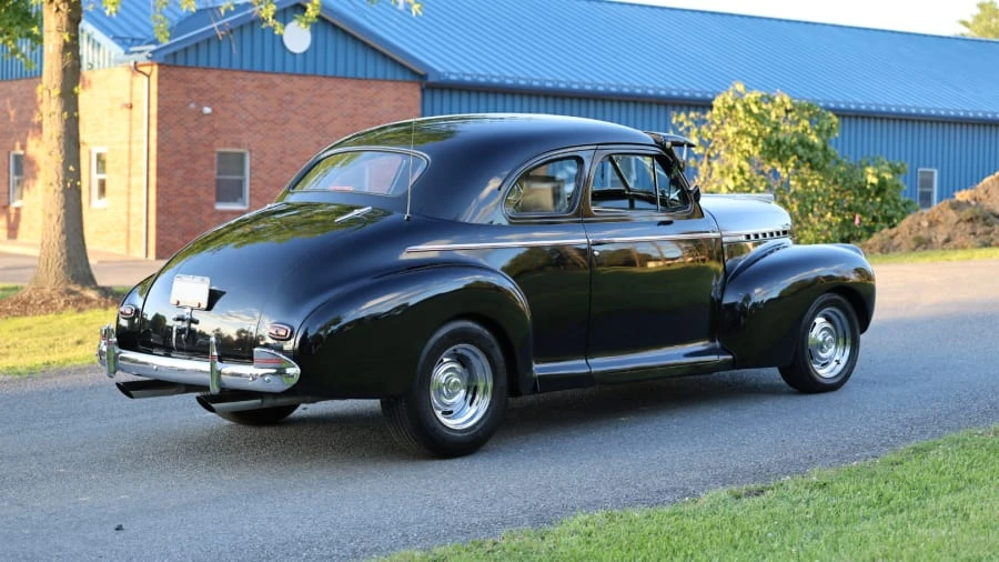 1941 Chevrolet Standard & Master & Master Deluxe & Special Deluxe - Image 3 of 29