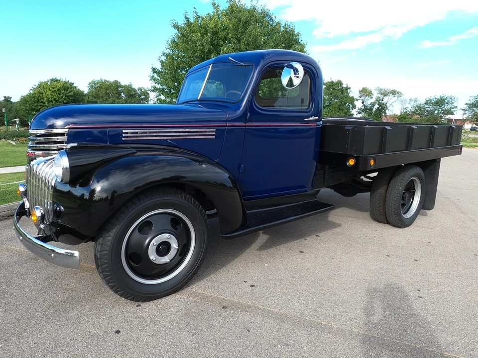 1941 Chevrolet Standard & Master & Master Deluxe & Special Deluxe - Image 2 of 31