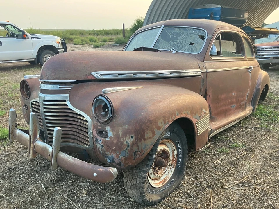 1941 Chevrolet Standard & Master & Master Deluxe & Special Deluxe - Image 2 of 20