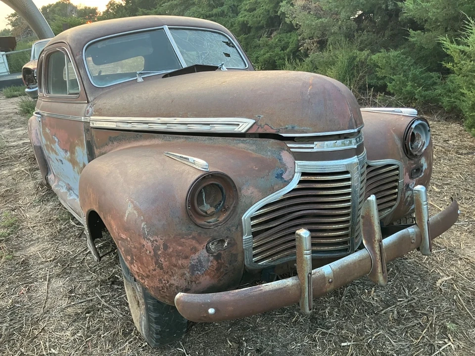 1941 Chevrolet Standard & Master & Master Deluxe & Special Deluxe - Image 3 of 20