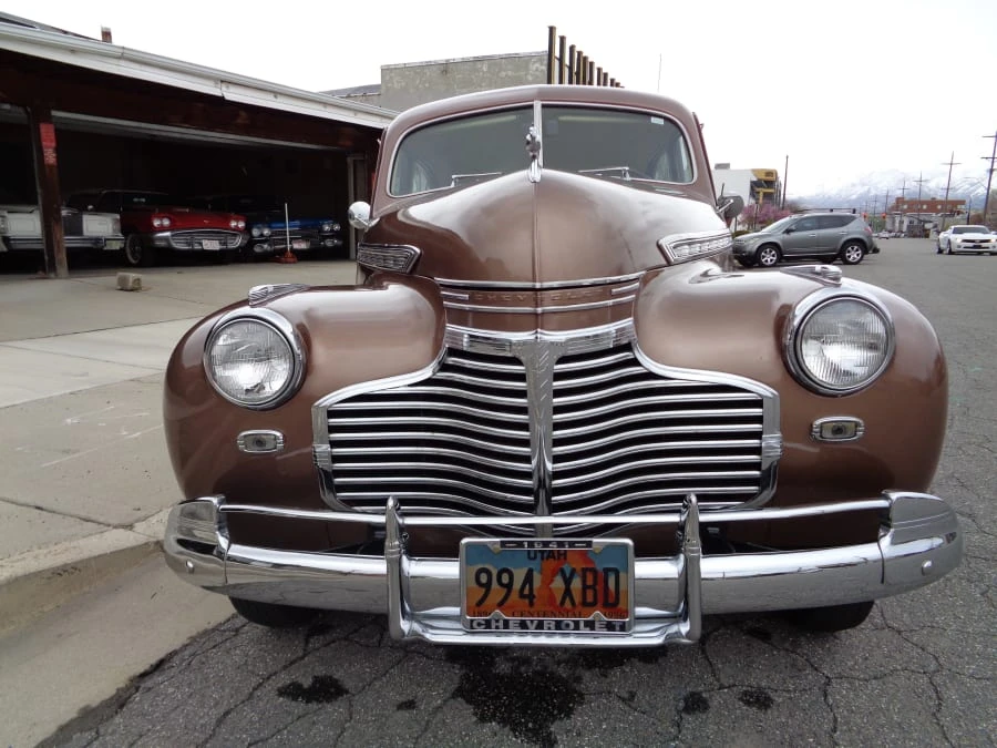 1941 Chevrolet Standard & Master & Master Deluxe & Special Deluxe - Image 2 of 9