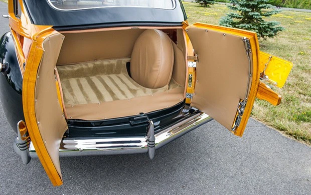 1941 Chrysler Town & Country - Image 14 of 19