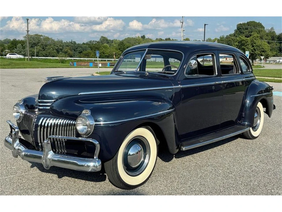 1941 DeSoto - Image 4 of 31