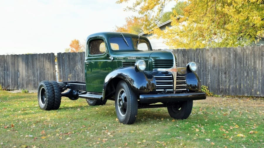 1941 Dodge T/V/W Series - Image 3 of 14