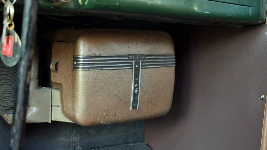 1941 Dodge T/V/W Series - Image 13 of 14