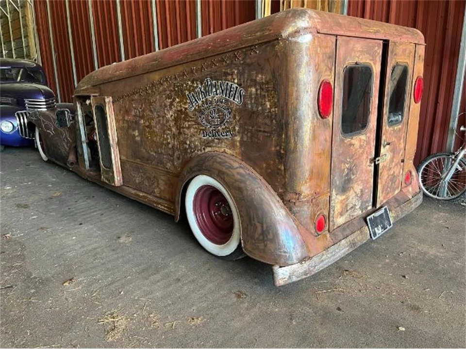 1941 Dodge T/V/W Series - Image 10 of 11