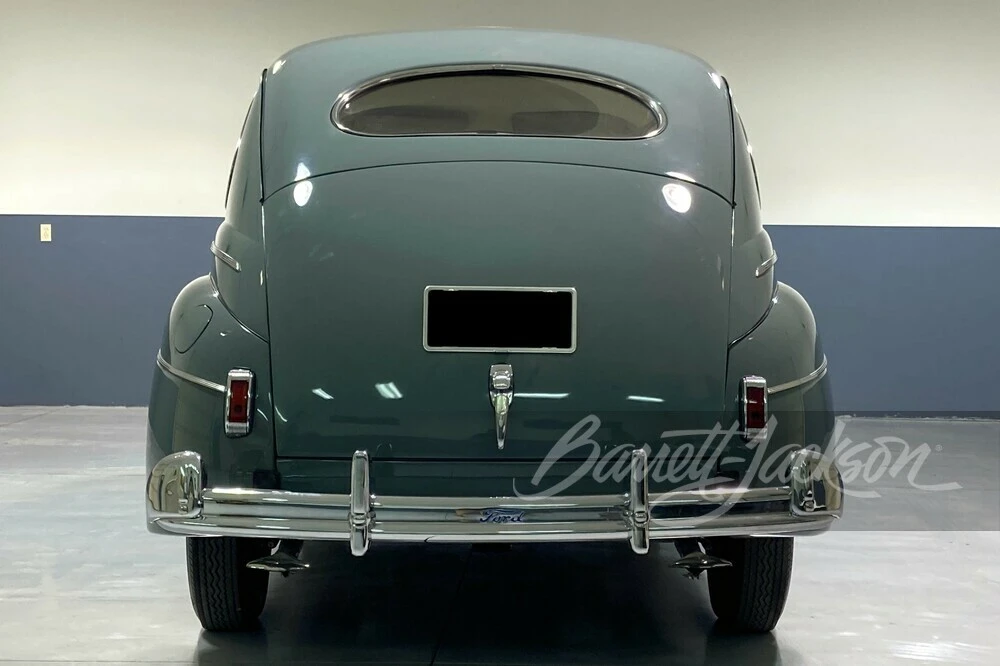 1941 Ford Standard & Deluxe & Super Deluxe - Image 8 of 17