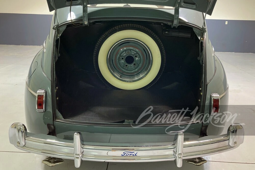 1941 Ford Standard & Deluxe & Super Deluxe - Image 11 of 17