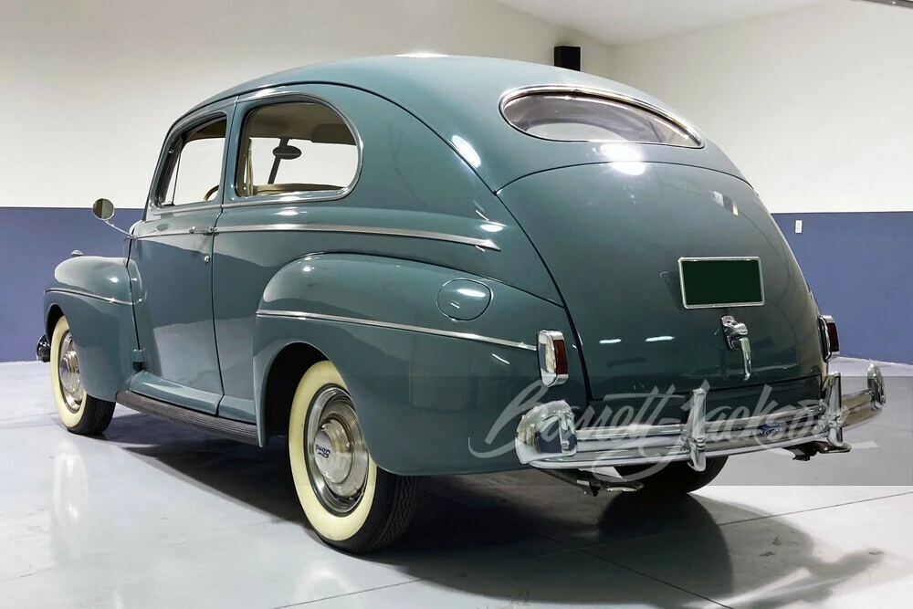 1941 Ford Standard & Deluxe & Super Deluxe - Image 12 of 17
