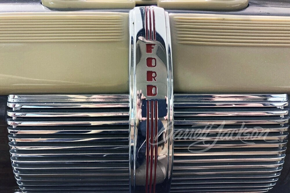1941 Ford Standard & Deluxe & Super Deluxe - Image 13 of 17