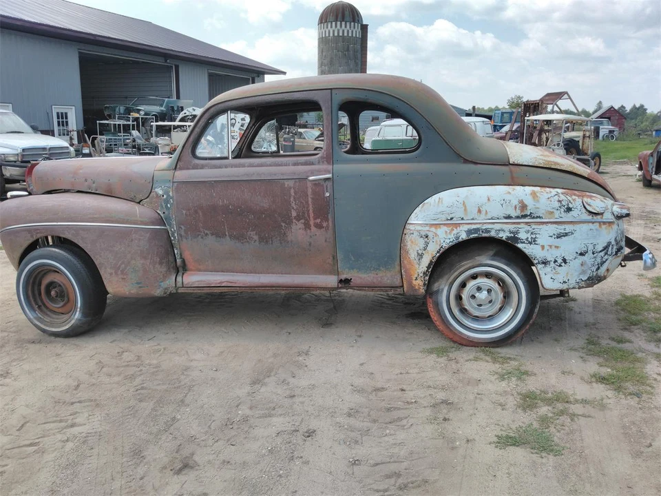 1941 Ford Standard & Deluxe & Super Deluxe - Image 4 of 11