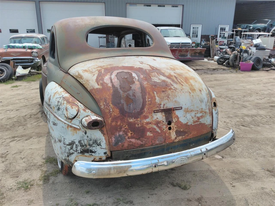 1941 Ford Standard & Deluxe & Super Deluxe - Image 5 of 11