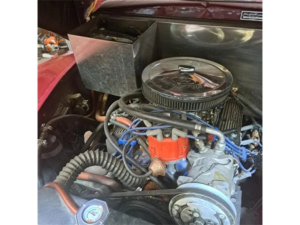 1941 Ford Standard & Deluxe & Super Deluxe - Image 16 of 18