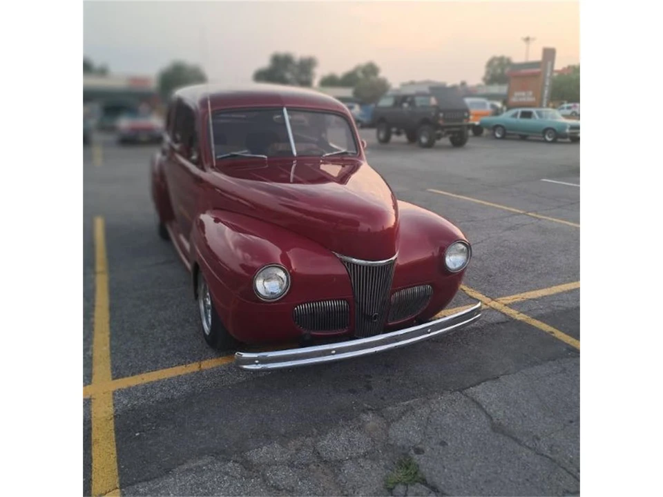 1941 Ford Standard & Deluxe & Super Deluxe - Image 2 of 18
