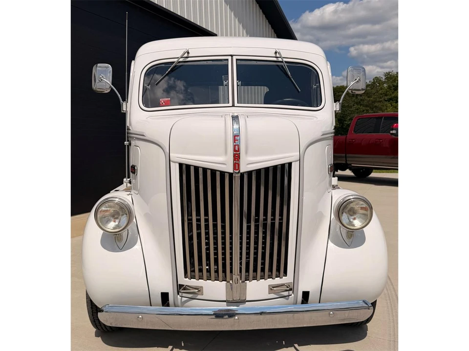 1941 Ford Standard & Deluxe & Super Deluxe - Image 19 of 31