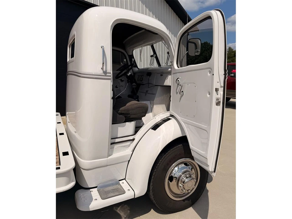 1941 Ford Standard & Deluxe & Super Deluxe - Image 27 of 31