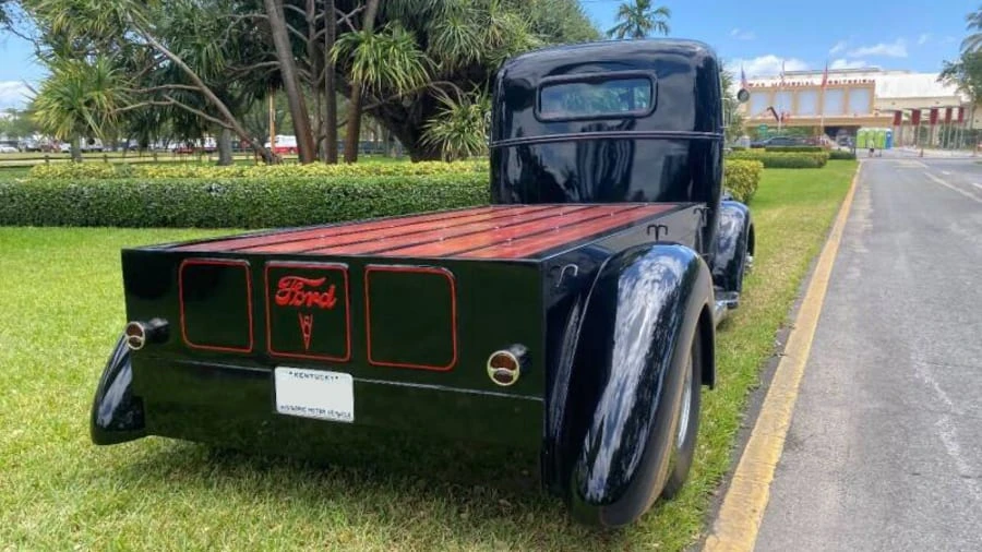 1941 Ford Pickup (1940-1947) - Image 2 of 13