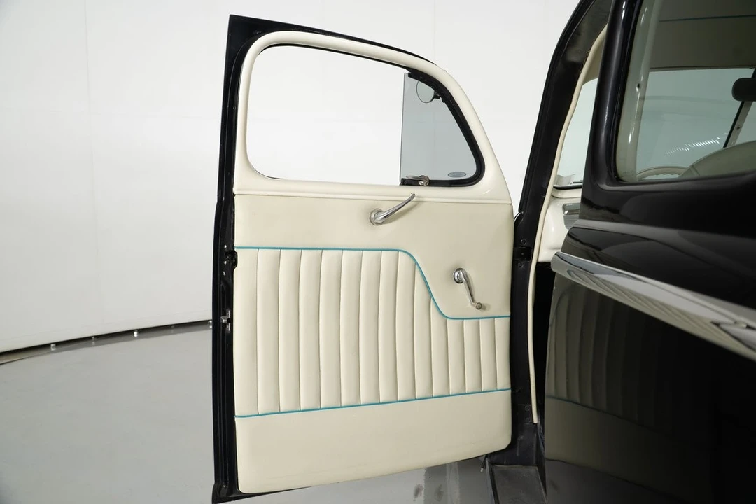 1941 Ford Standard & Deluxe & Super Deluxe - Image 14 of 31