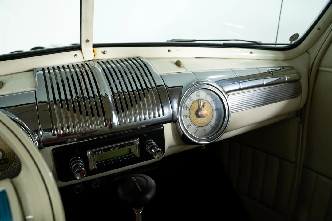 1941 Ford Standard & Deluxe & Super Deluxe - Image 25 of 31