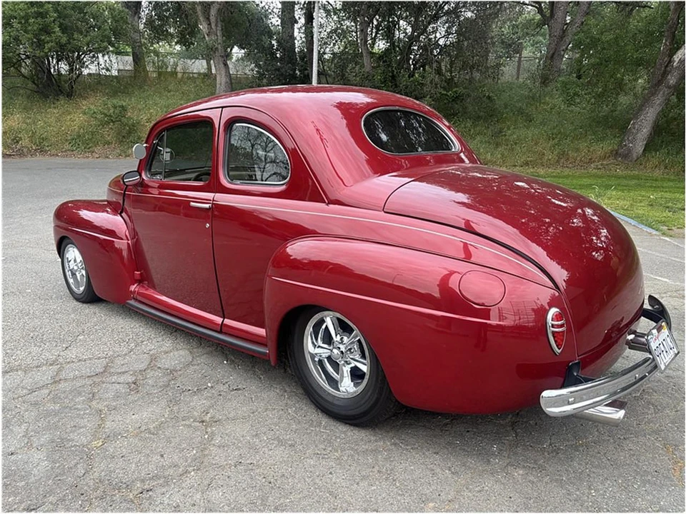 1941 Ford Standard & Deluxe & Super Deluxe - Image 4 of 16