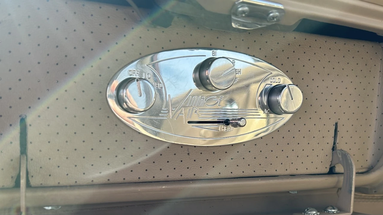 1941 Ford Standard & Deluxe & Super Deluxe - Image 17 of 21