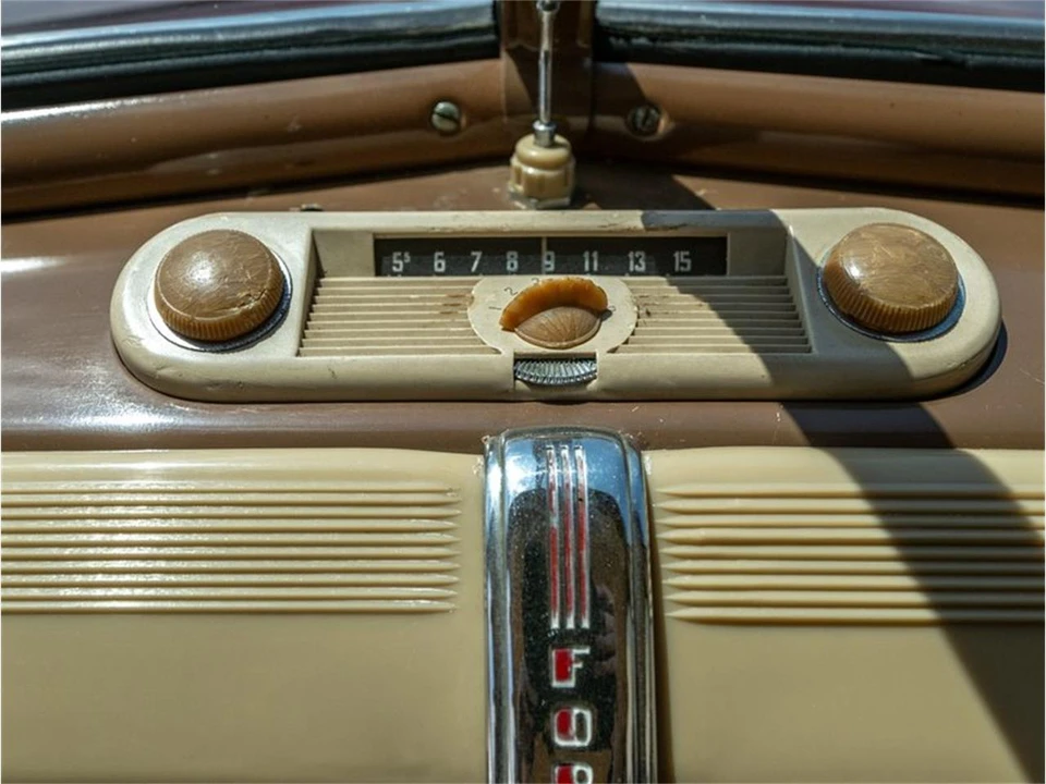 1941 Ford Standard & Deluxe & Super Deluxe - Image 16 of 31
